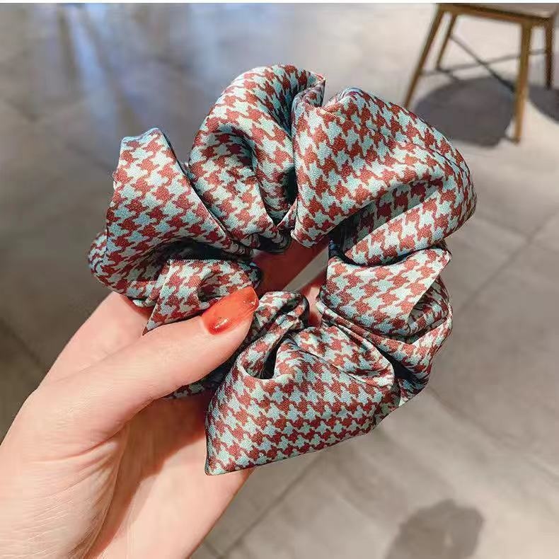 Women's Retro Casual Cloth Hair Scrunchie Lattice Leopard Print
