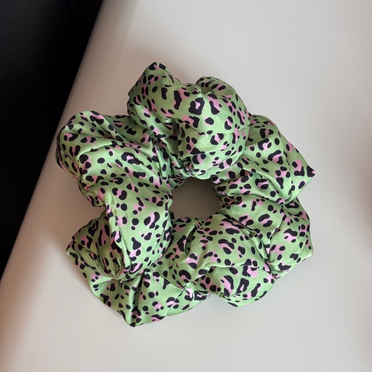 Women's Daily Cloth Scrunchie Hair Tie Colorful Leopard Print
