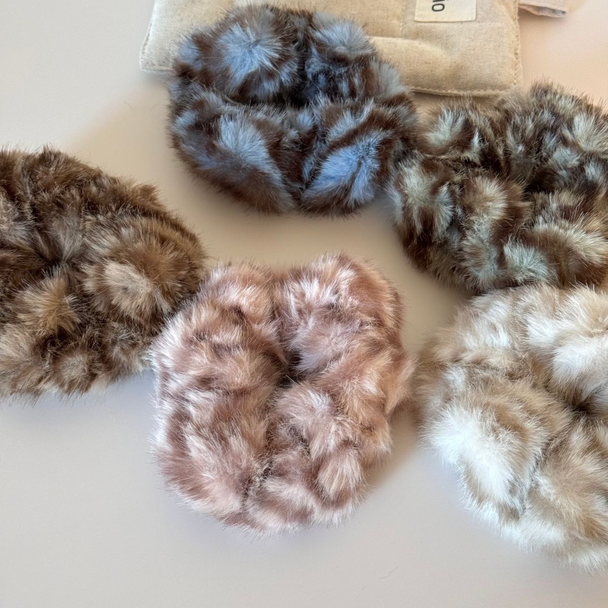 Women's Large High Elasticity Plush Winter Scrunchie Leopard Print