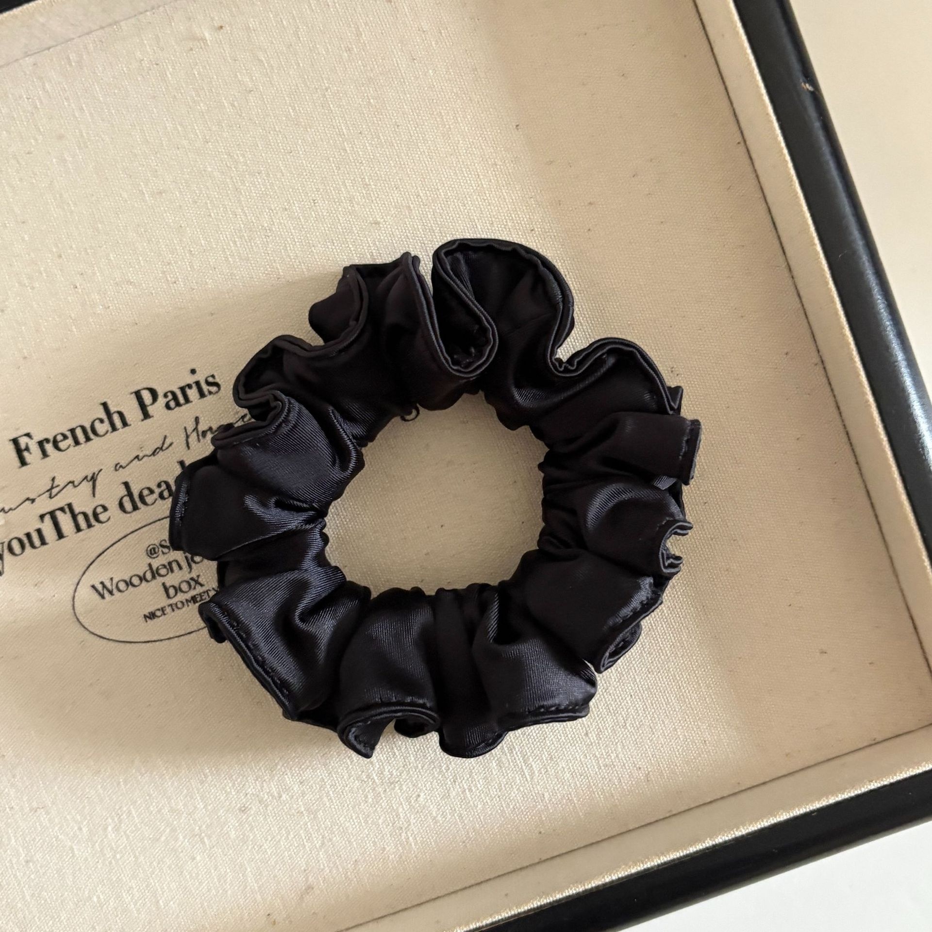 Women's Chic Satin Hair Tie Scrunchie, Elegant Solid Color Hair Accessory