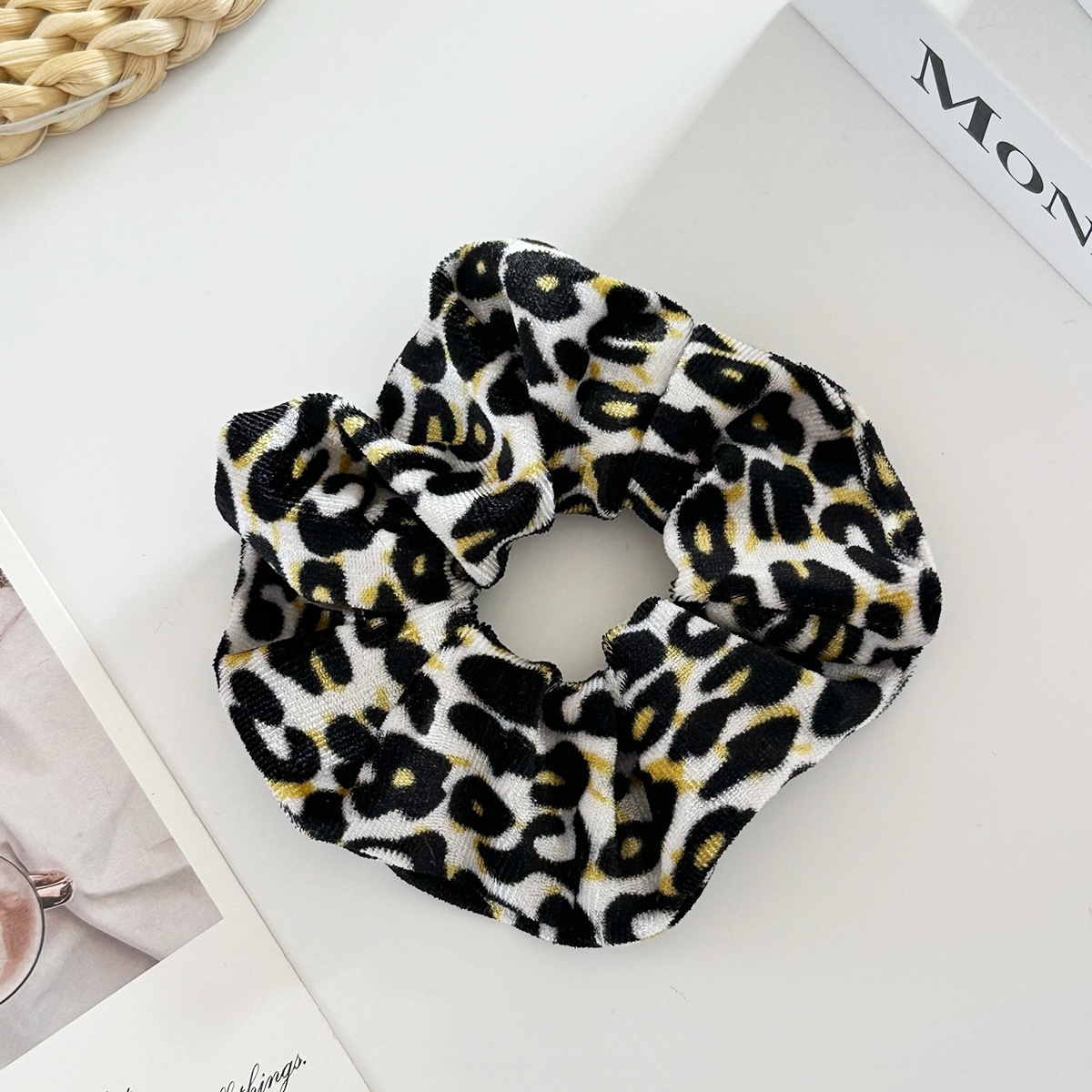 Women's Autumn Winter High Elastic Velvet Hair Tie Leopard Pattern