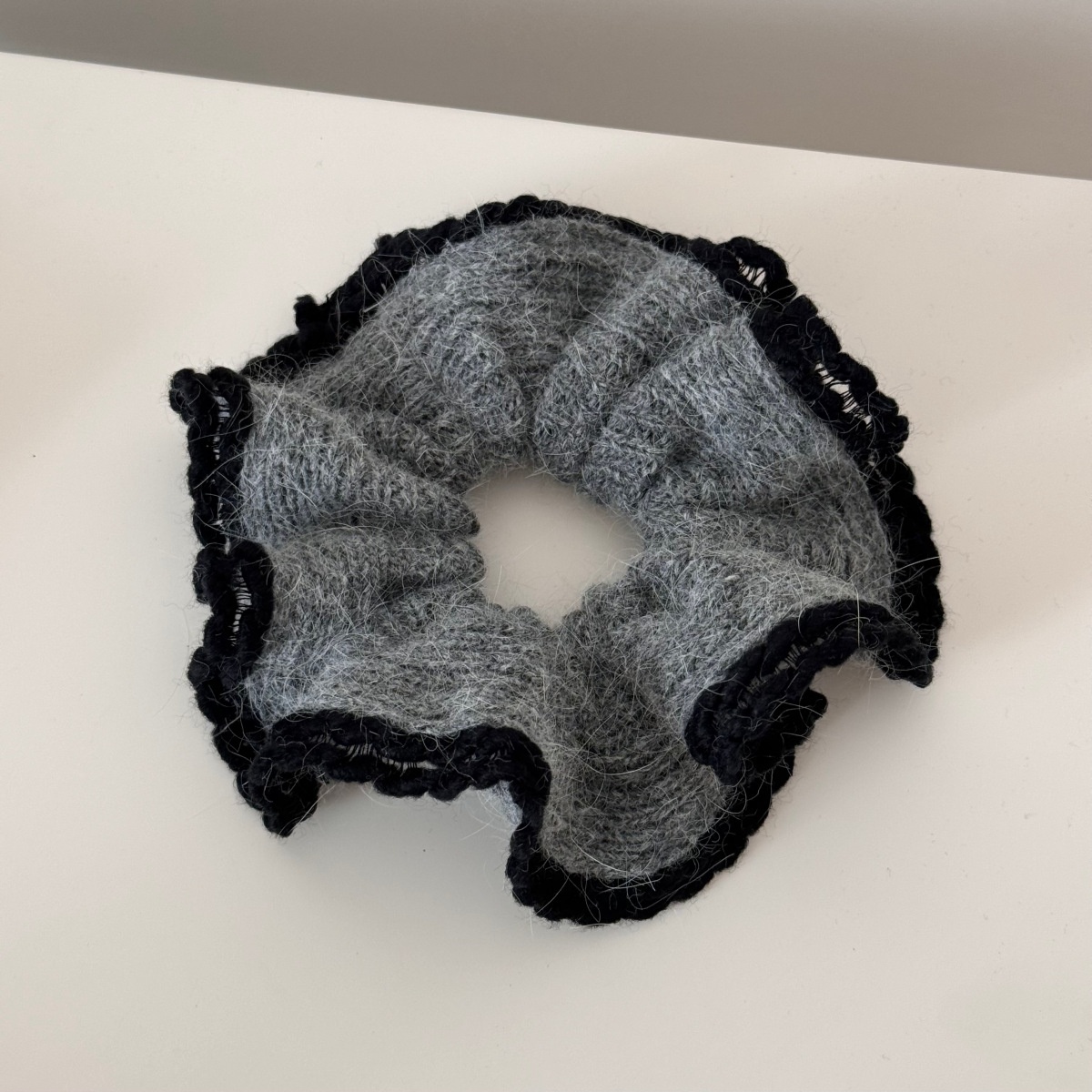 Women's Autumn Winter Elastic Bun Hair Tie Elegant Soft Knitted Lace