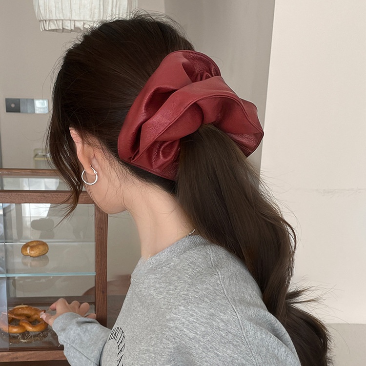 Women's Retro Leather Scrunchie Hair Tie Daily Holiday Solid Color