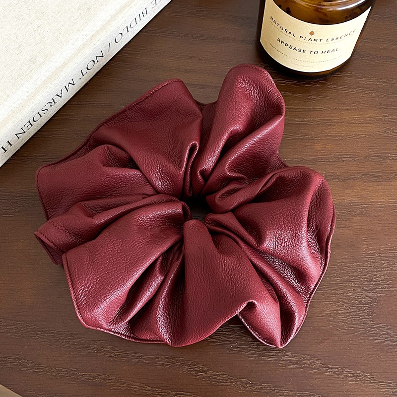 Women's Retro Leather Scrunchie Hair Tie Daily Holiday Solid Color