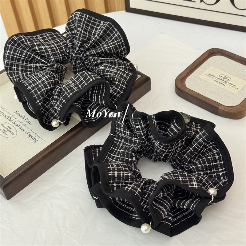 Women's Retro Pearl Cloth Scrunchie Hair Tie Black & White Checkered Plaid