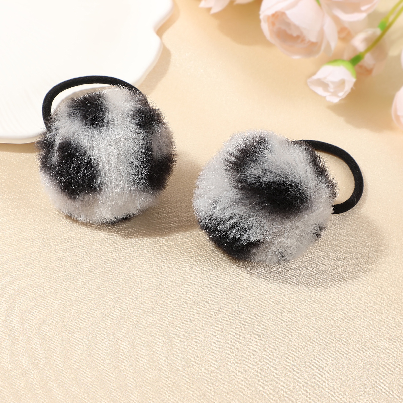 Women's Winter Plush High Elasticity Pom Pom Hair Tie Leopard Print