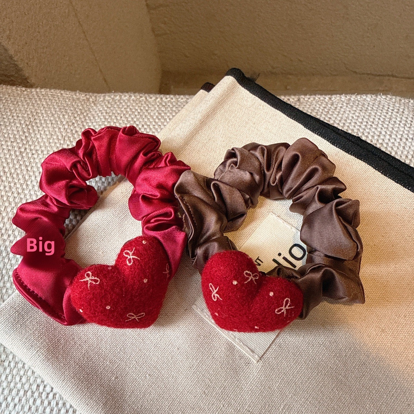 Women's Vintage Satin Ponytail Hairband Red Heart Shaped Bow Knot