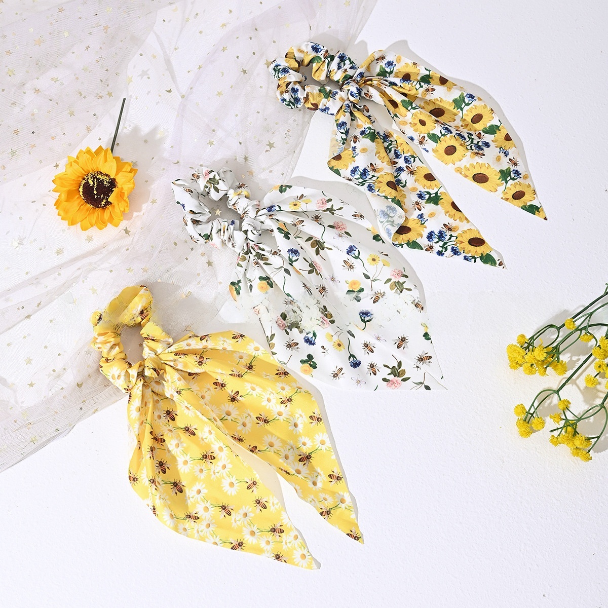 Women's Beach Cloth Hair Tie White Sunflower Bee Print