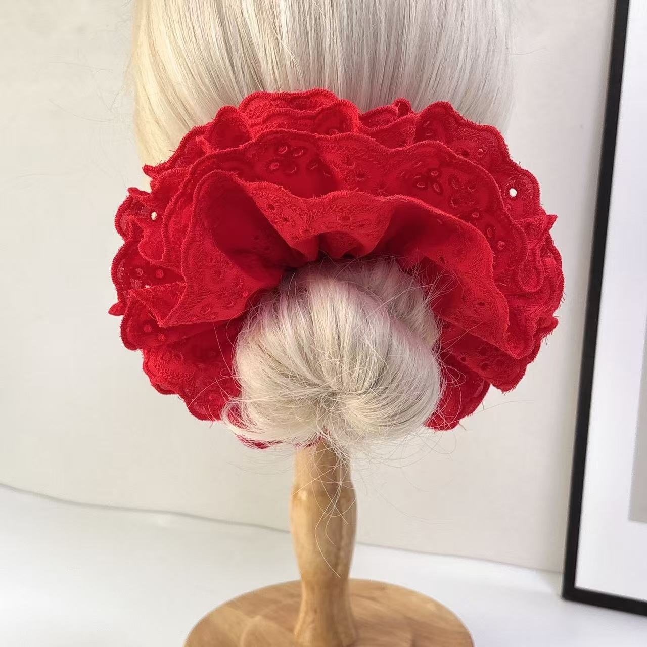 Women's Large Elastic Ponytail Hair Ties Sweet 4-Layer Pleated Lace