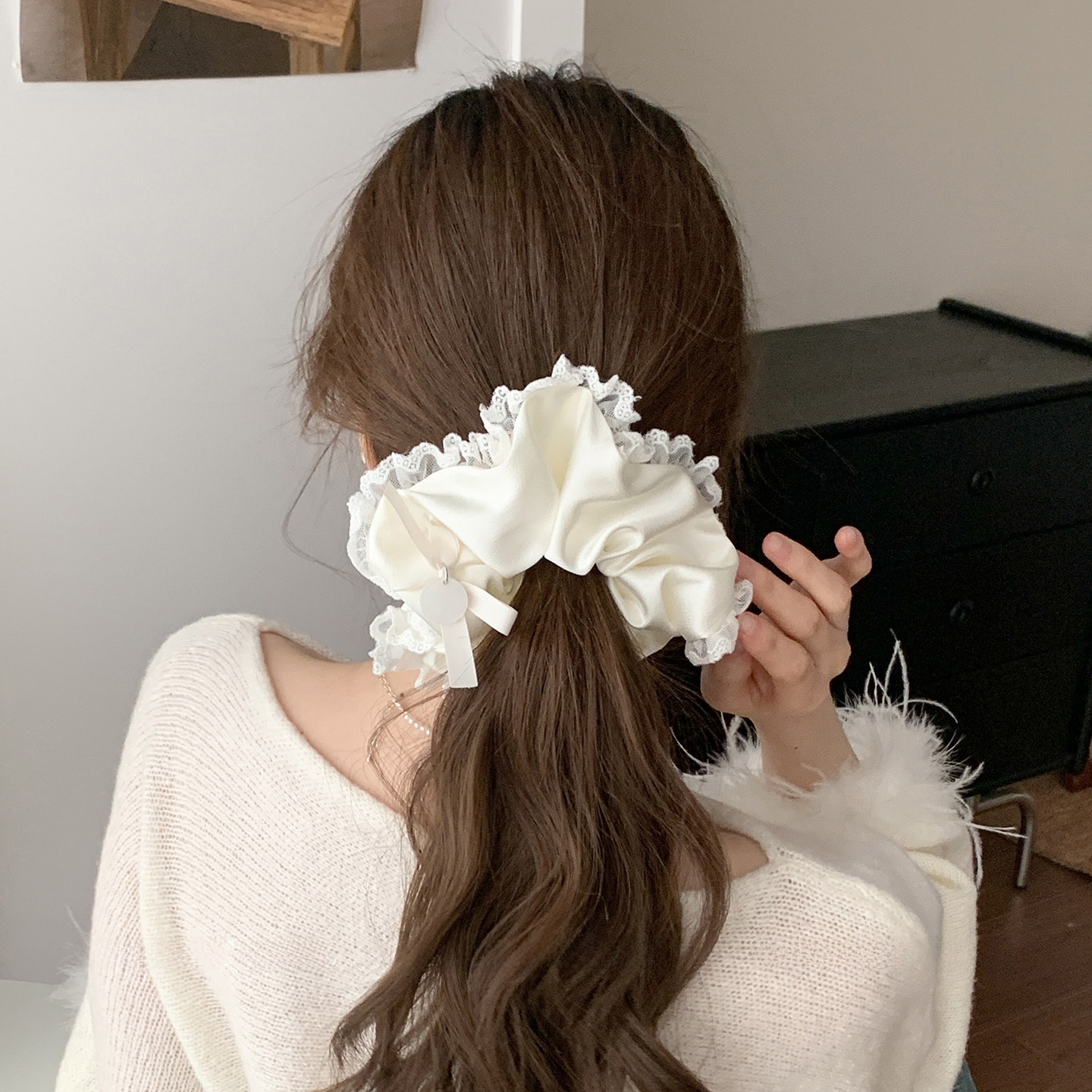 Women's French Satin Bow Hair Tie For Spring Summer Beige Pink