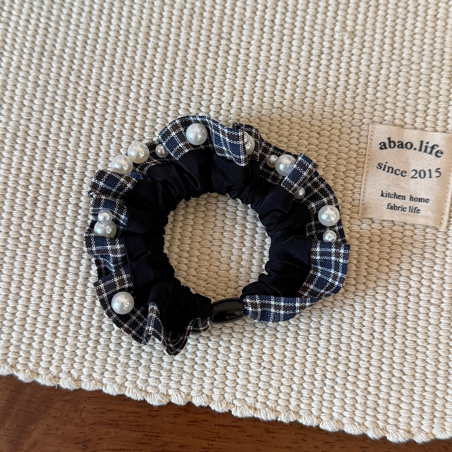 Women's Elegant Pearl Pleated Fabric Mini Hair Ties Checkered Pattern