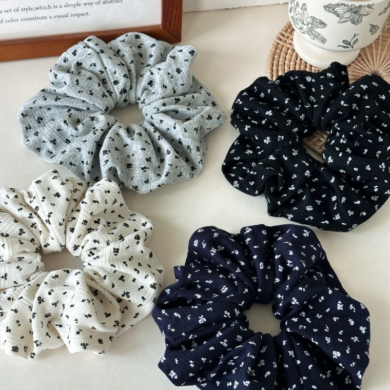 Women's Retro Cloth Elastic Hair Tie For Bun And Tail Ditsy Floral Print