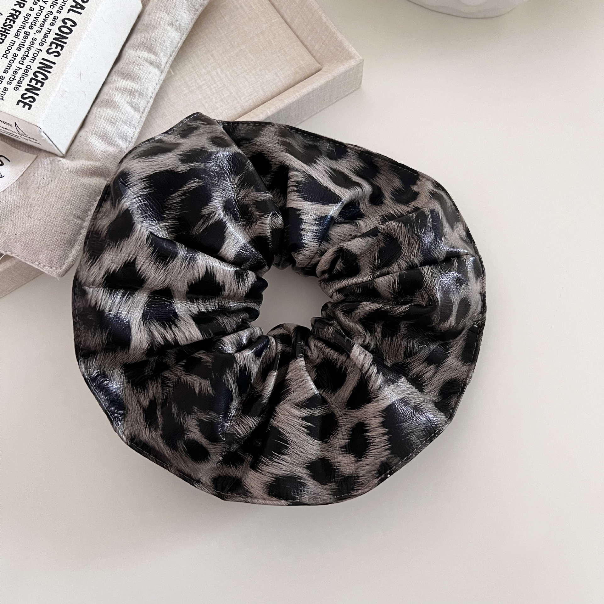 Women's Vintage PU Leather Leopard Print Hair Tie Retro Ponytail Elastic