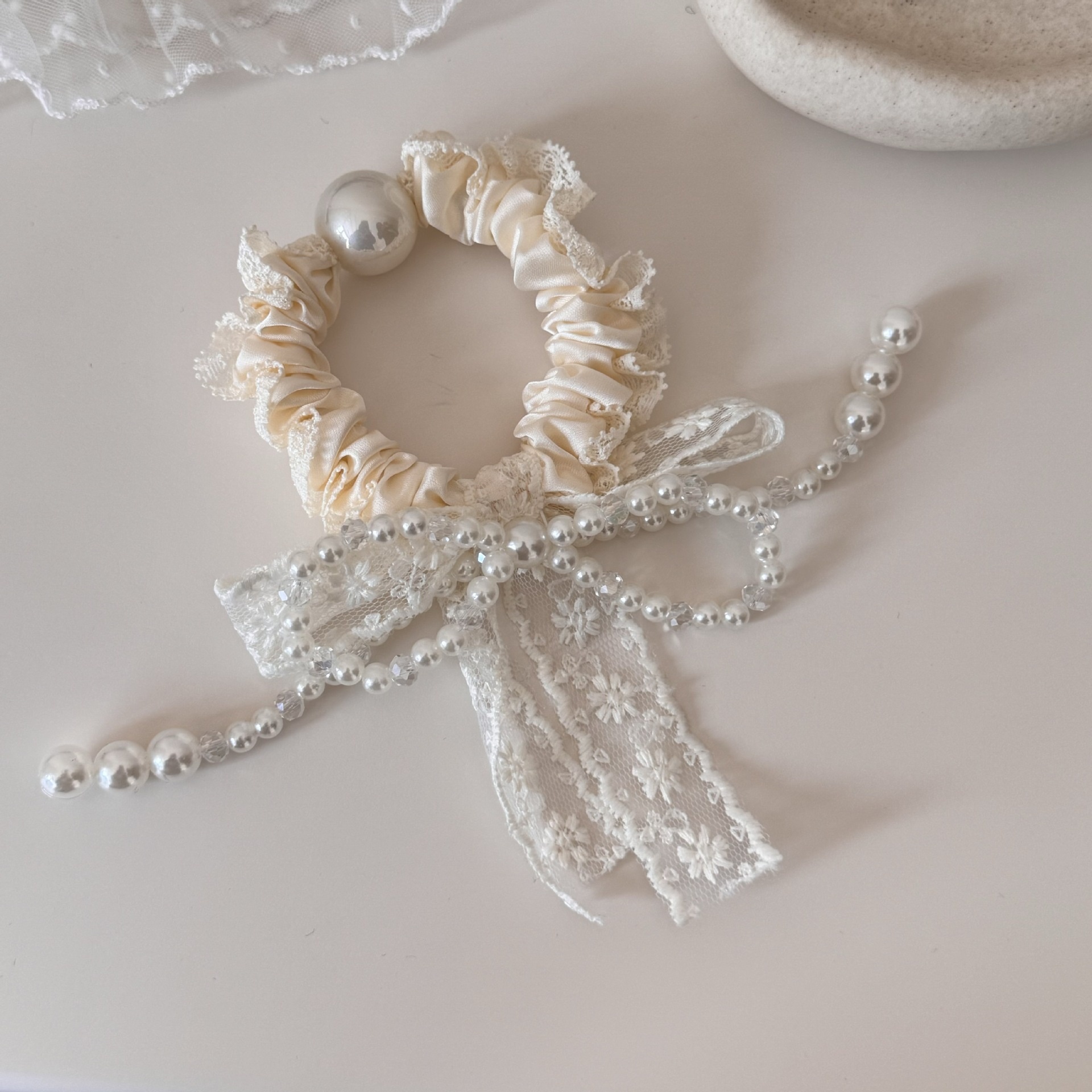 Women's Fairy Pearl Bowknot Lace Hair Tie For Spring Summer Black & Beige