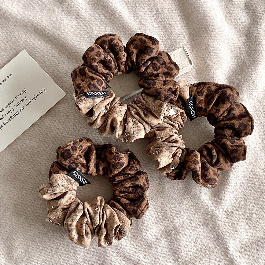 Women's Stylish Retro Cloth Hair Tie Scrunchie Classic Leopard Print