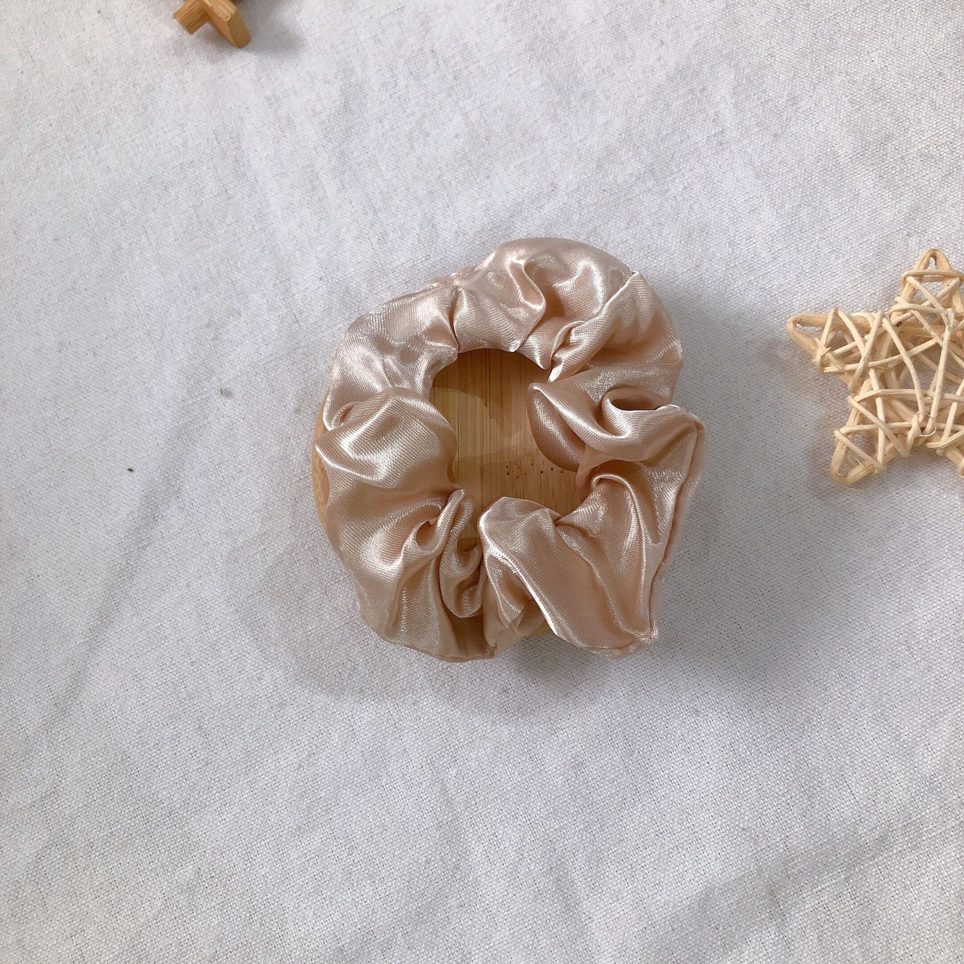 Women's Minimalist Daily Ponytail Holder Hair Tie Solid Color