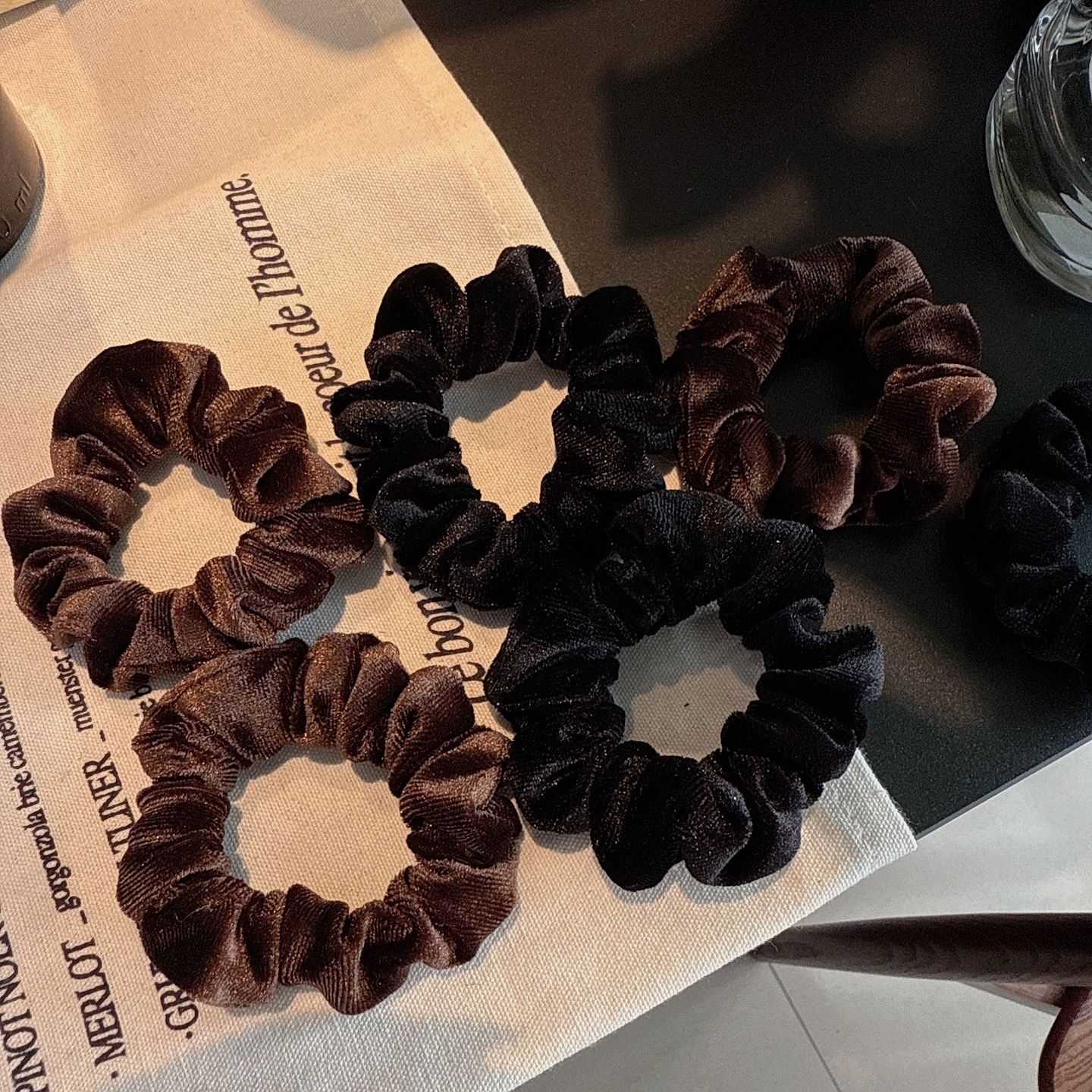 Women's Elastic Retro Velvet Hair Ties For All Seasons Solid Black Coffee