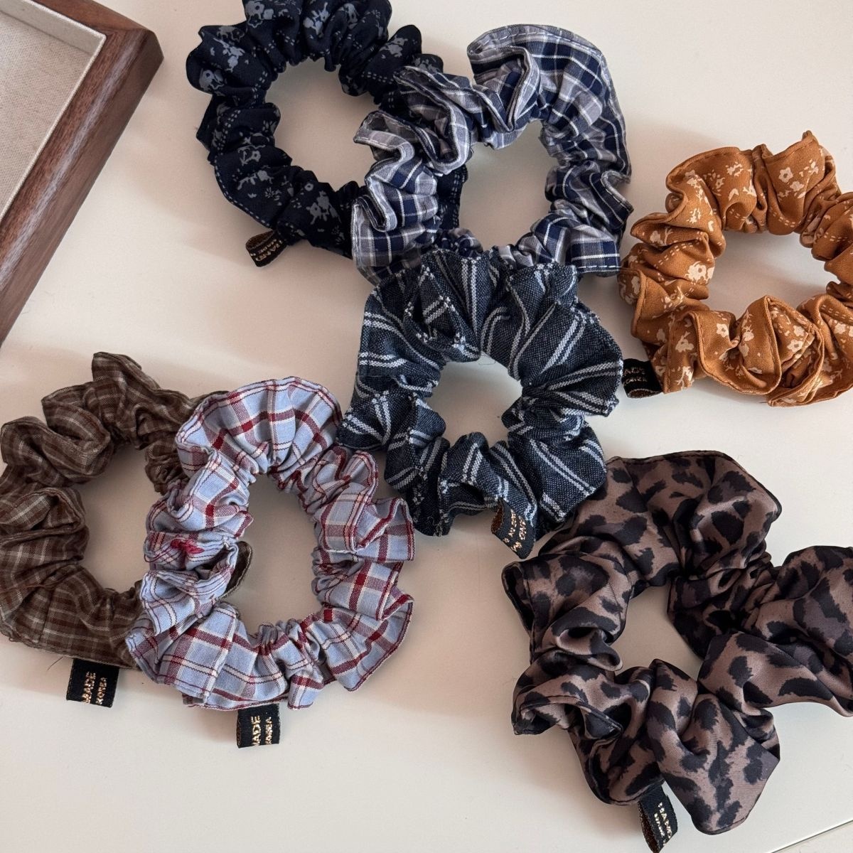 Women's Vintage Fabric Hair Tie Princess Band Artistic Floral and Plaid