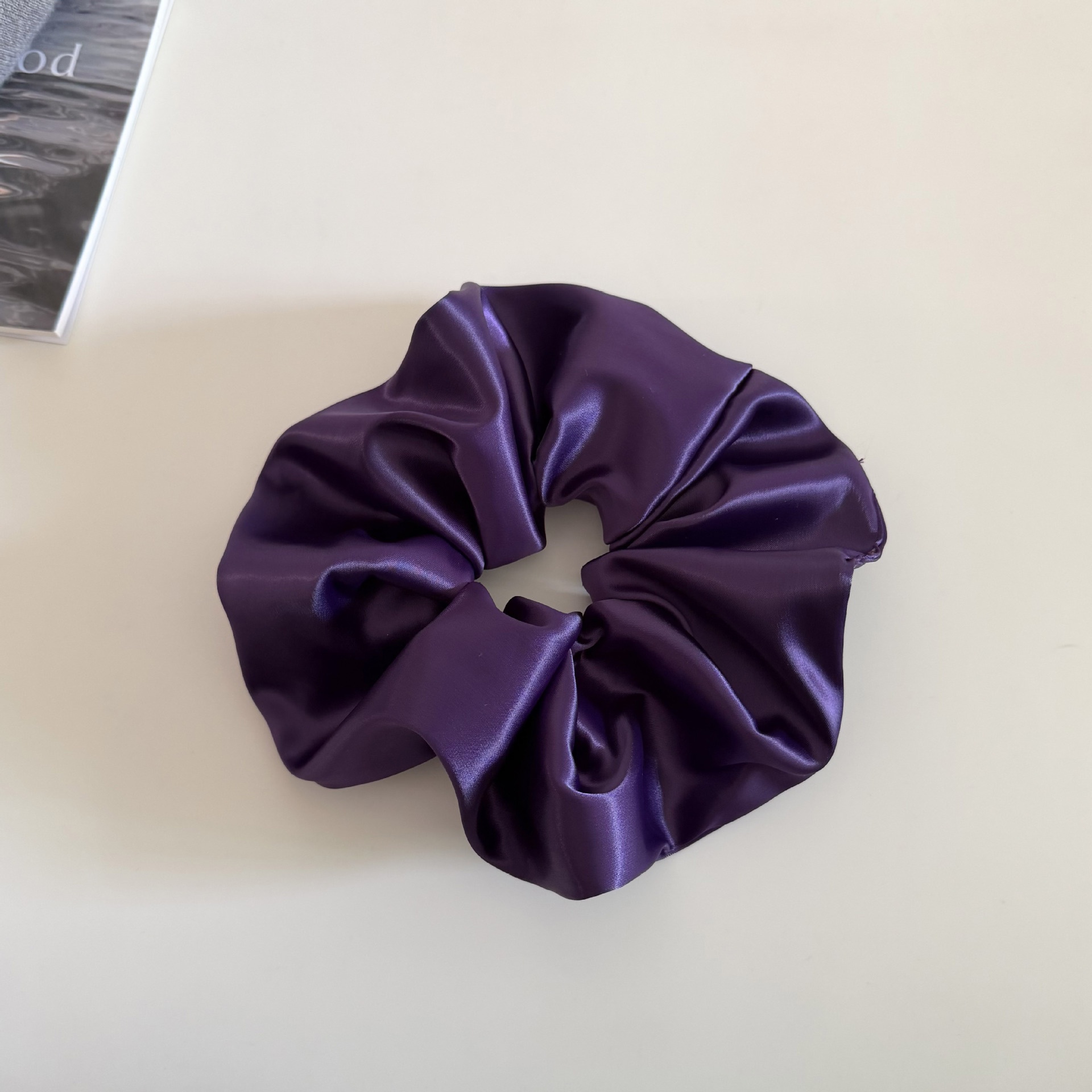 Women's Stylish Retro Satin Hair Tie For Daily Wear Multicolor