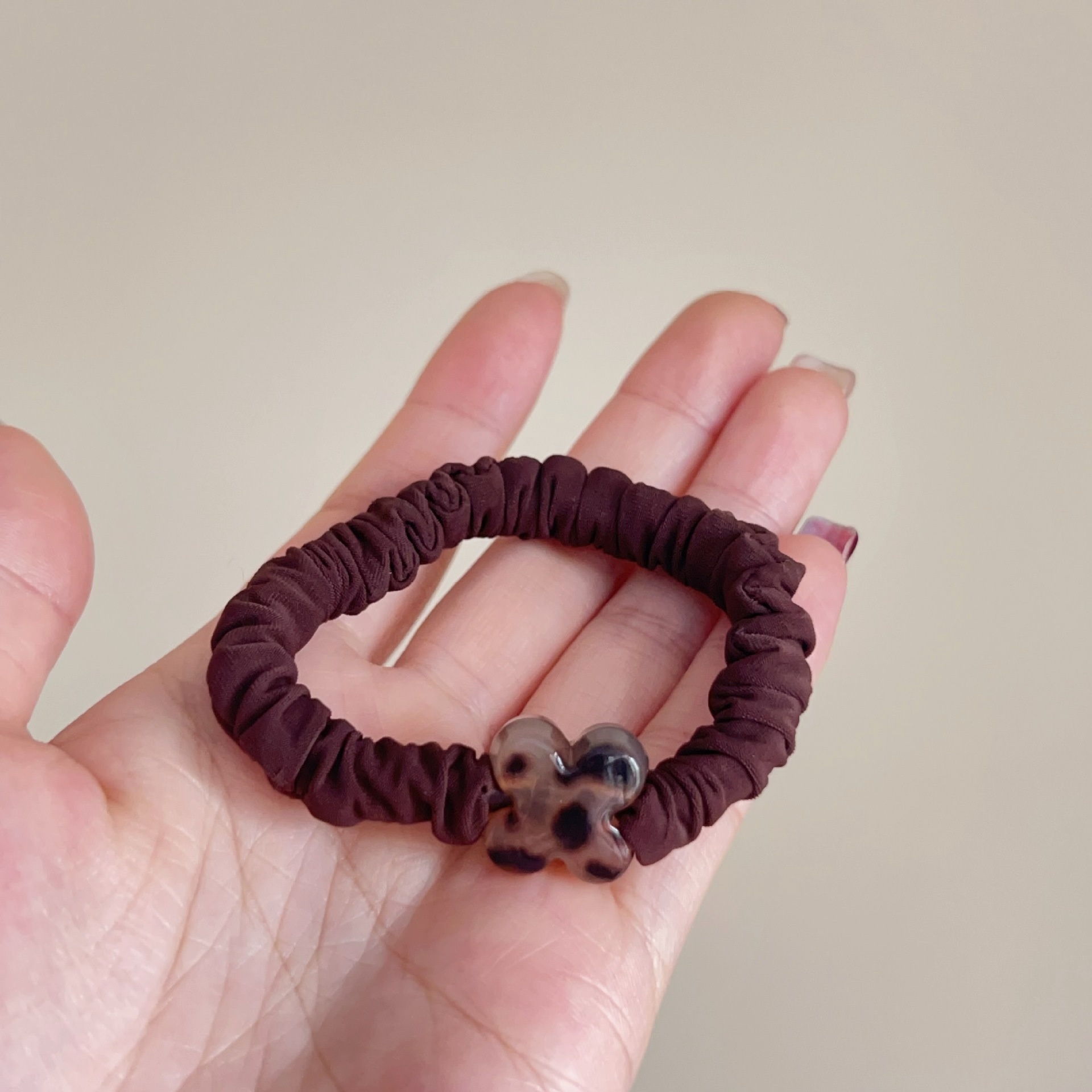 Women's Stylish Acrylic Hair Tie For Daily Wear Leopard Print