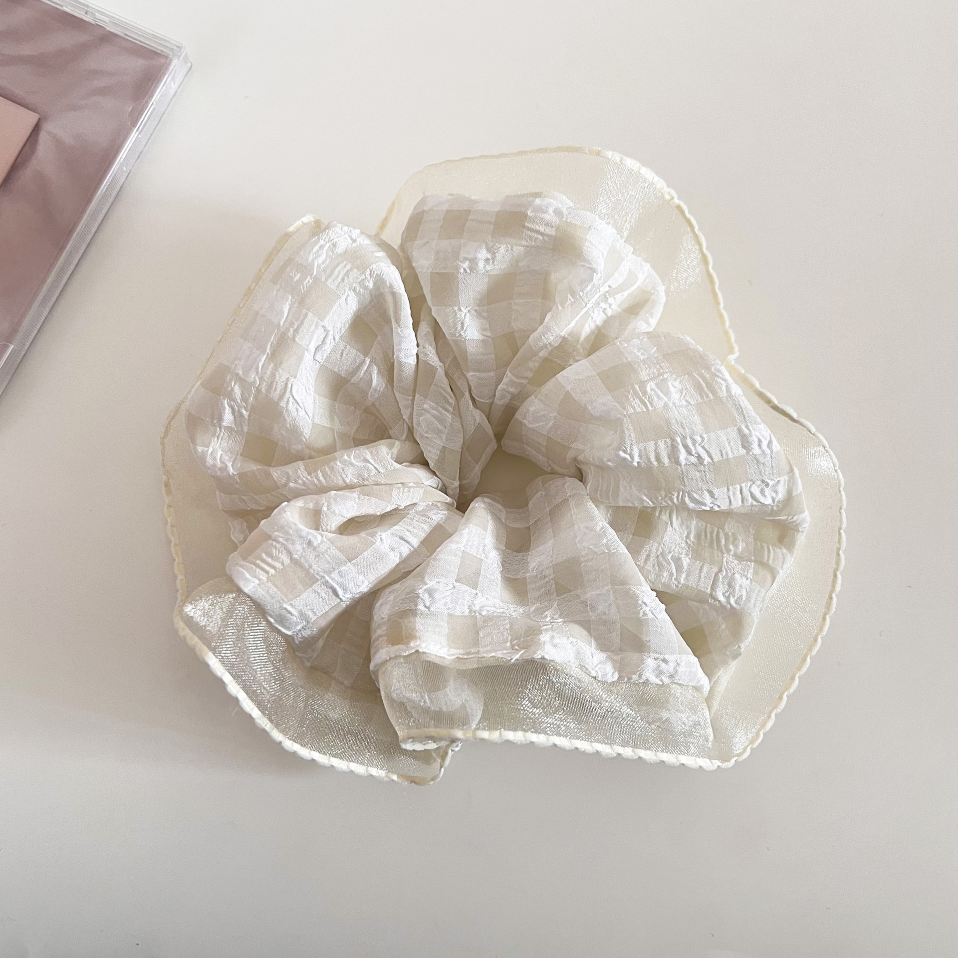 Women's Sweet Plaid Checkered Scrunchies Stylish Cloth Hair Ties for All Seasons