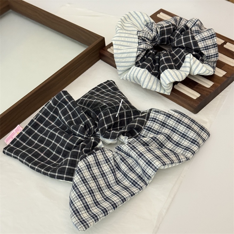 Women's Retro Cloth Hair Scrunchies Classic Black & White Plaid Pattern