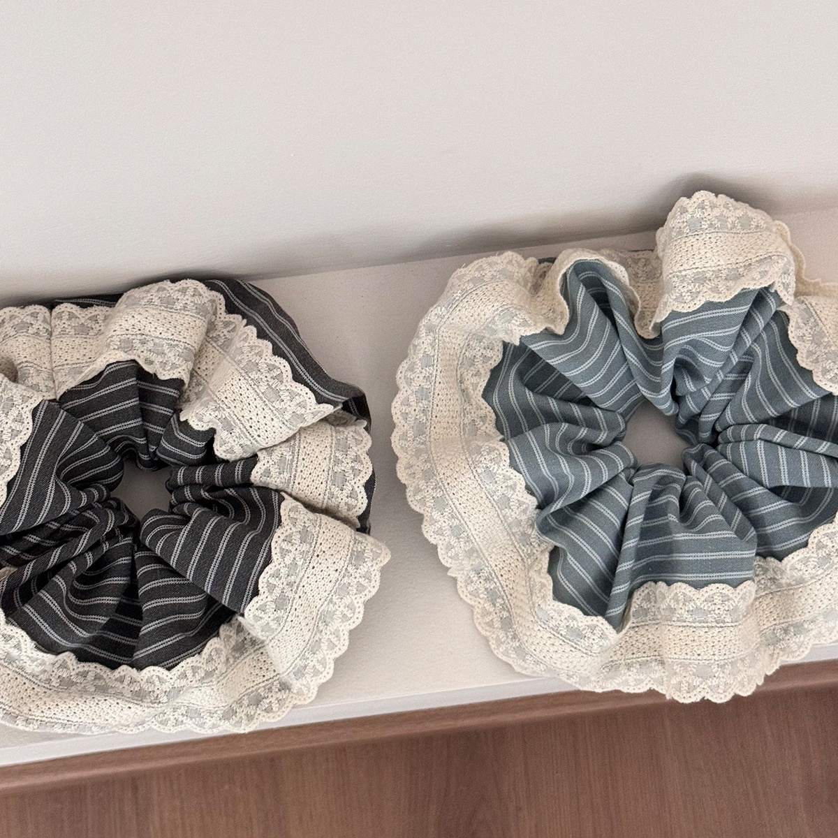 Women's Elegant Cloth Hair Tie For Everyday Wear Grey & Blue Striped Lace