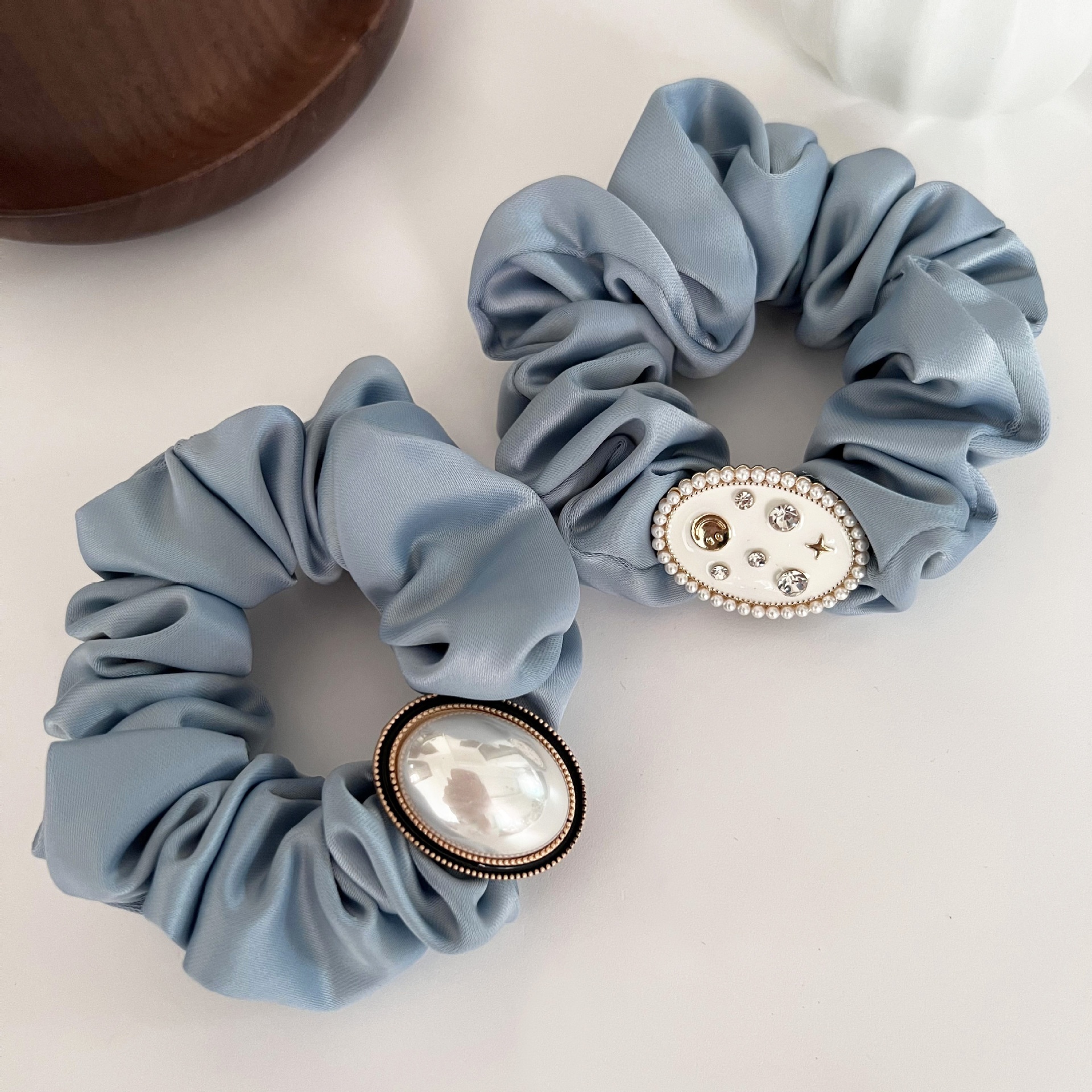 Women's French Vintage Pearl Rhinestone Satin Hair Tie Blue Oval