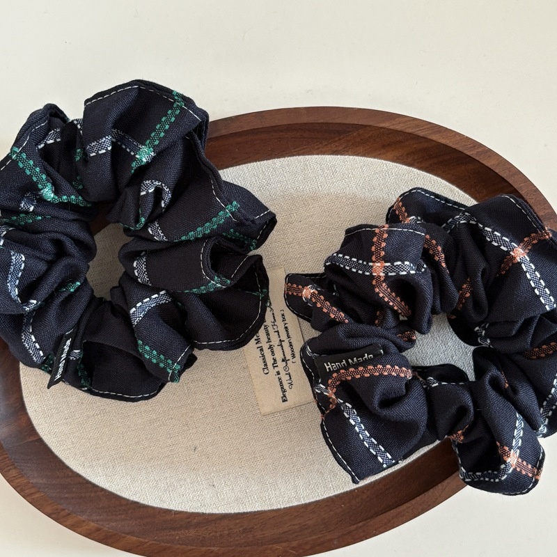 Women's Elegant Fabric Hair Bands For Stylish Buns Classic Plaid