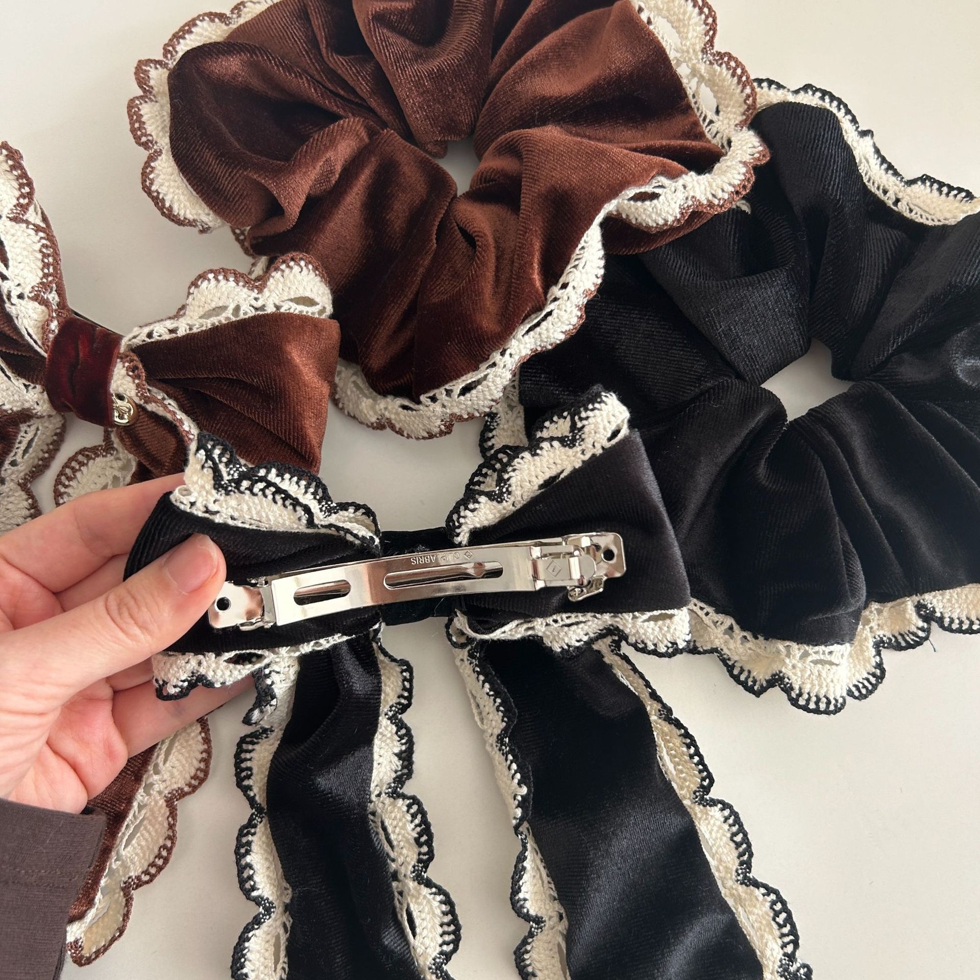 Women's French Vintage Velvet Lace Bowknot Elastic Hairband Coffee Black