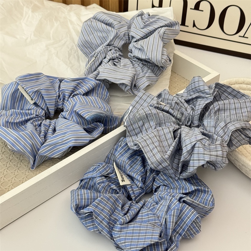 Women's Soft Cloth Hair Tie, Stylish Blue Plaid Scrunchie for All Seasons