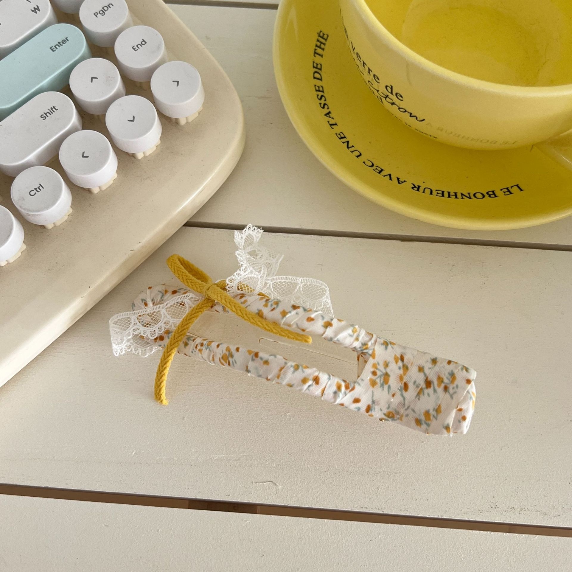 Women's Elegant Ditsy Floral Cloth Hair Clip and Band for Cute Daily Wear