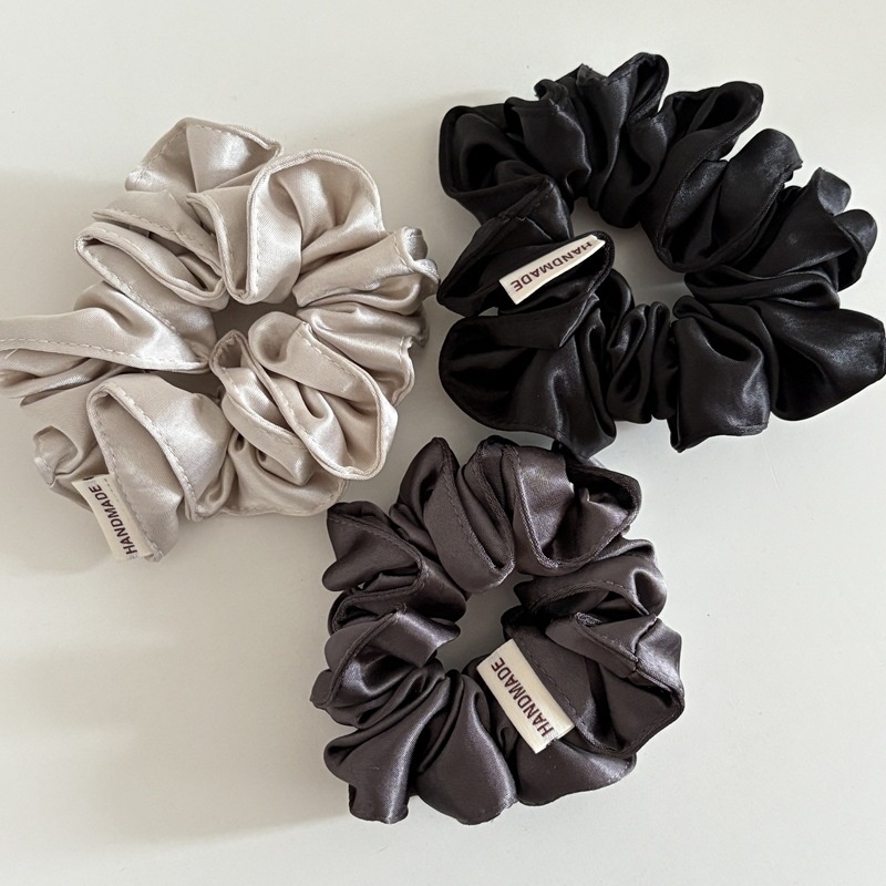 Women's Daily Shiny Satin Pleated Scrunchies Hair Ties Solid Color