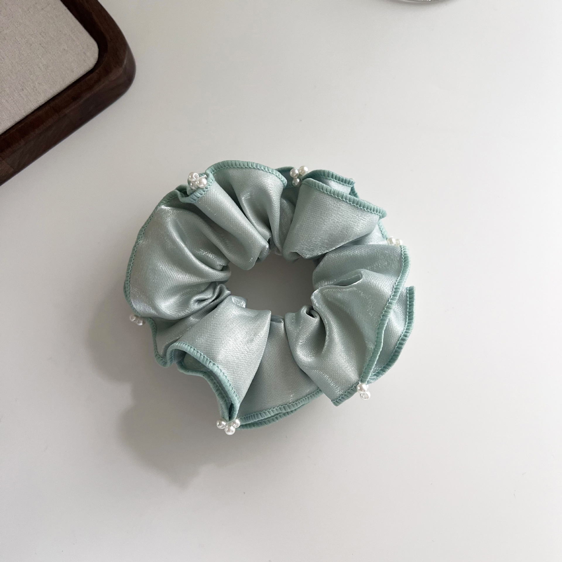 Women's Elegant French Pearl Ruffled Hair Tie Simple Bun Rope Solid Color