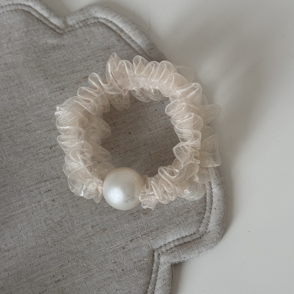 Women's Elegant Pearl Gauze Summer Hair Scrunchie Black Grey Beige