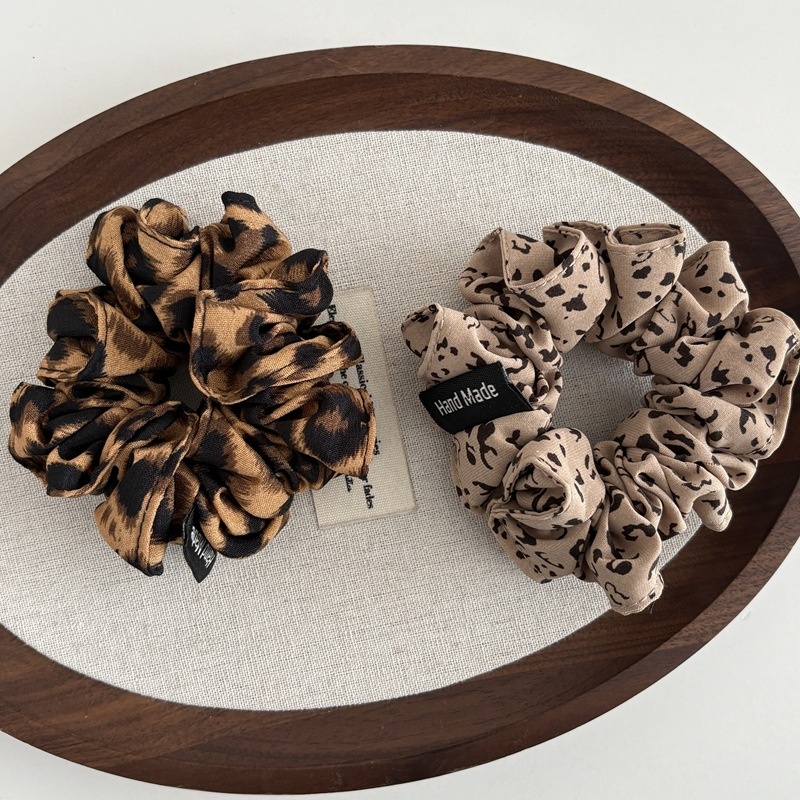 Women's Autumn Winter Fabric Scrunchie Hair Accessories Leopard Print