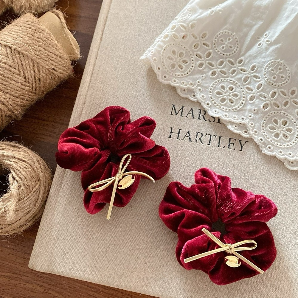 Women's Velvet Bow Knot Foldable Cloud Shark Clip for New Year