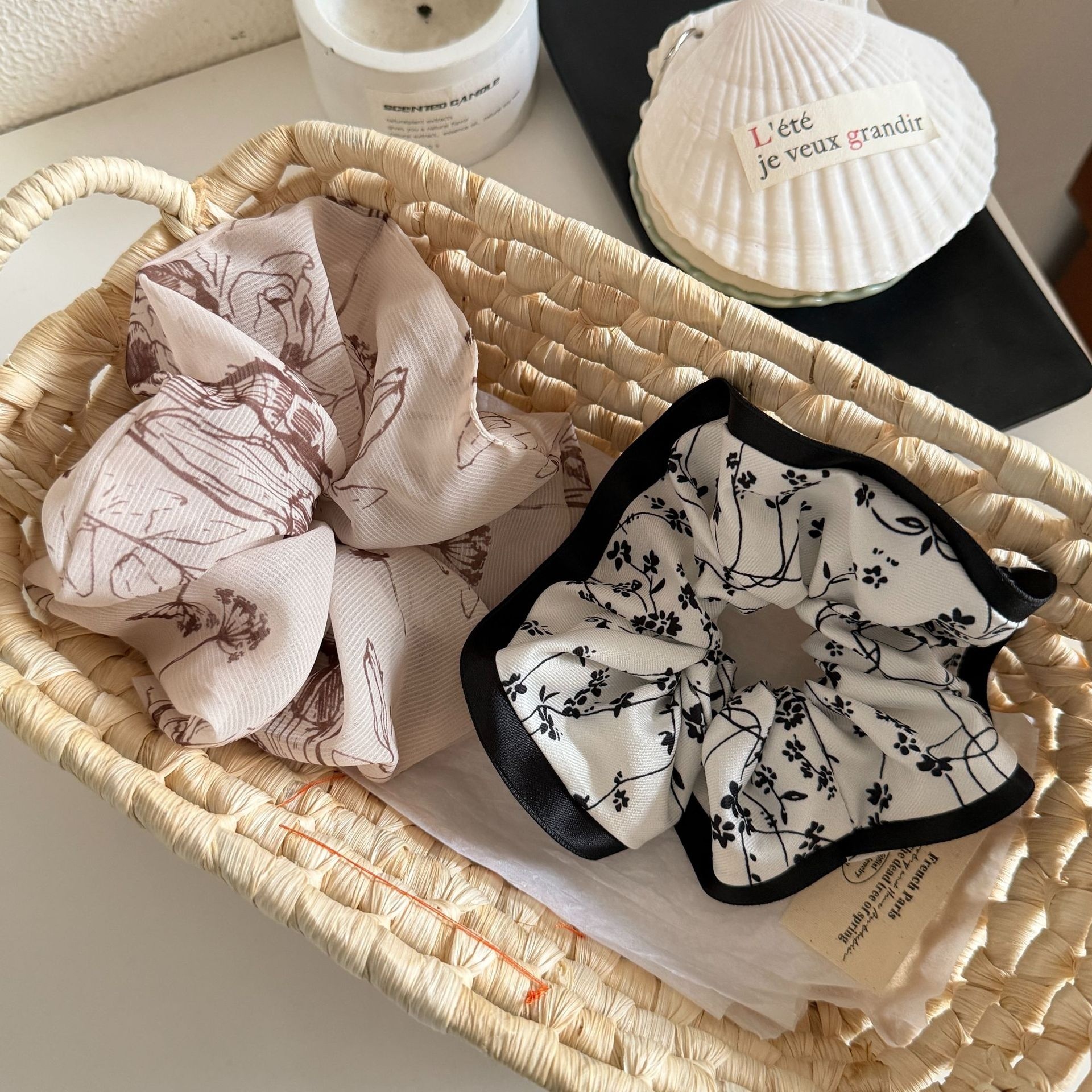 Women's Retro Water-Media Flower Hair Ties Elegant Minimalist Cloth Hair Bands