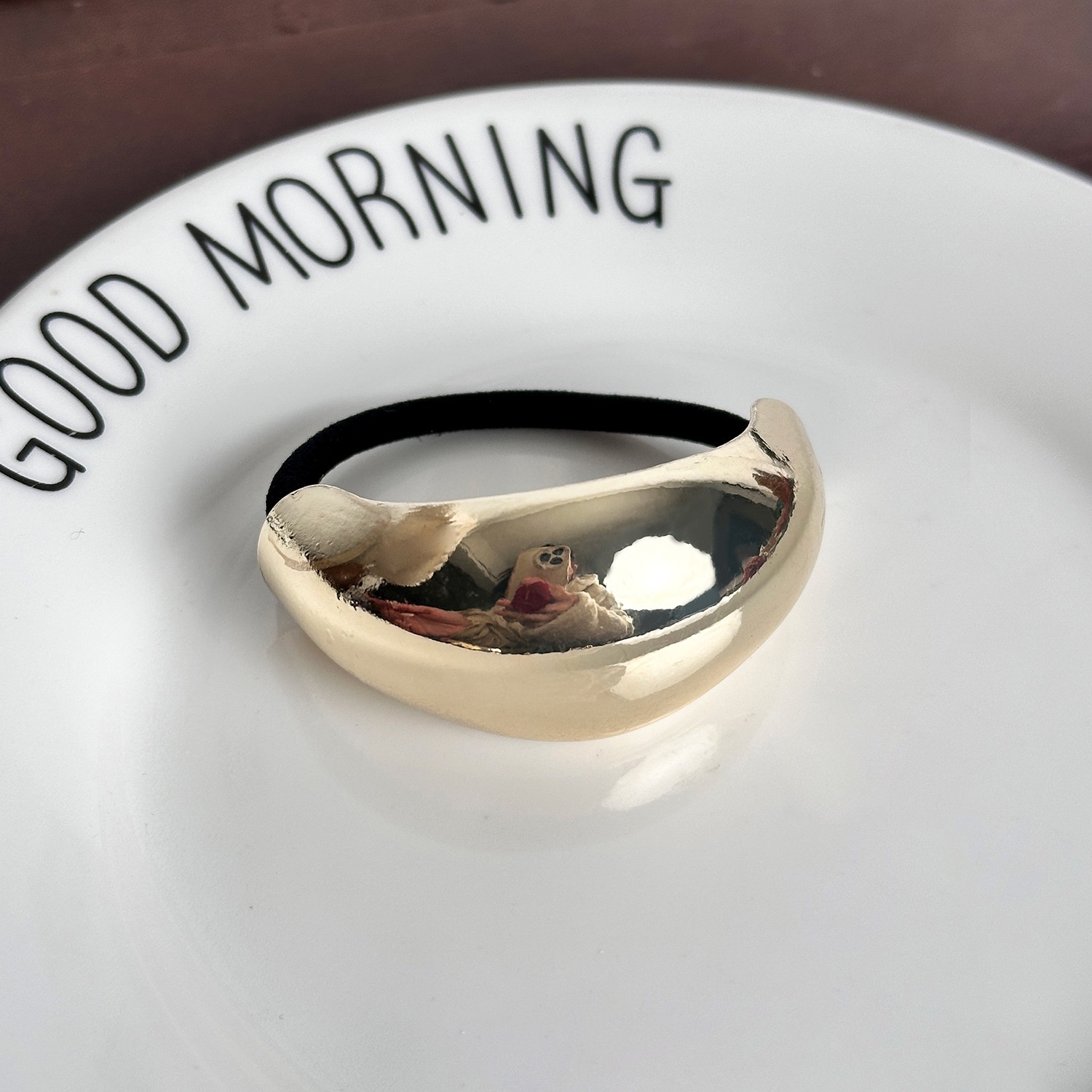 Women's Minimalist Metal Hair Ties Chic Cold Tone Stoving Varnish Bands