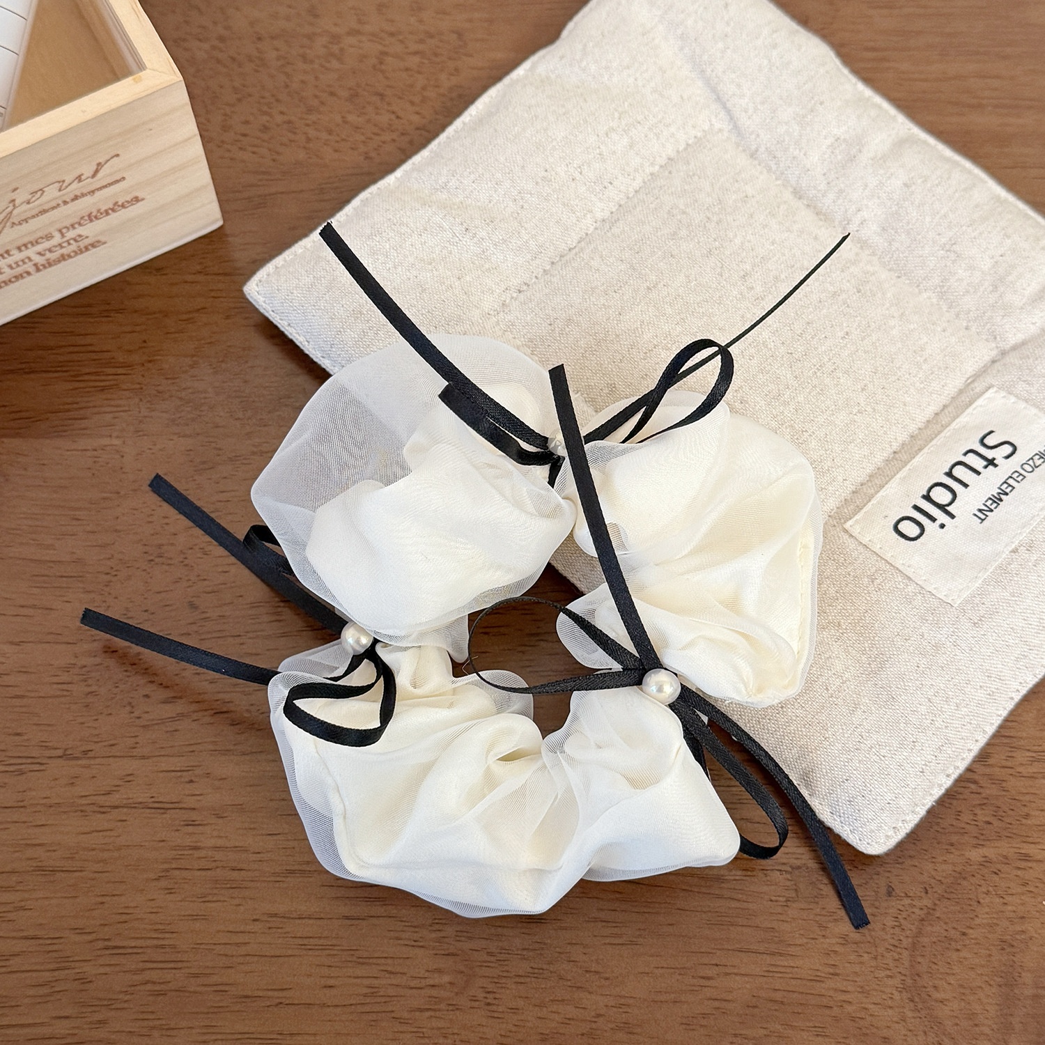 Women's French Style Elegant Spring Lace Bowknot Hair Tie Black