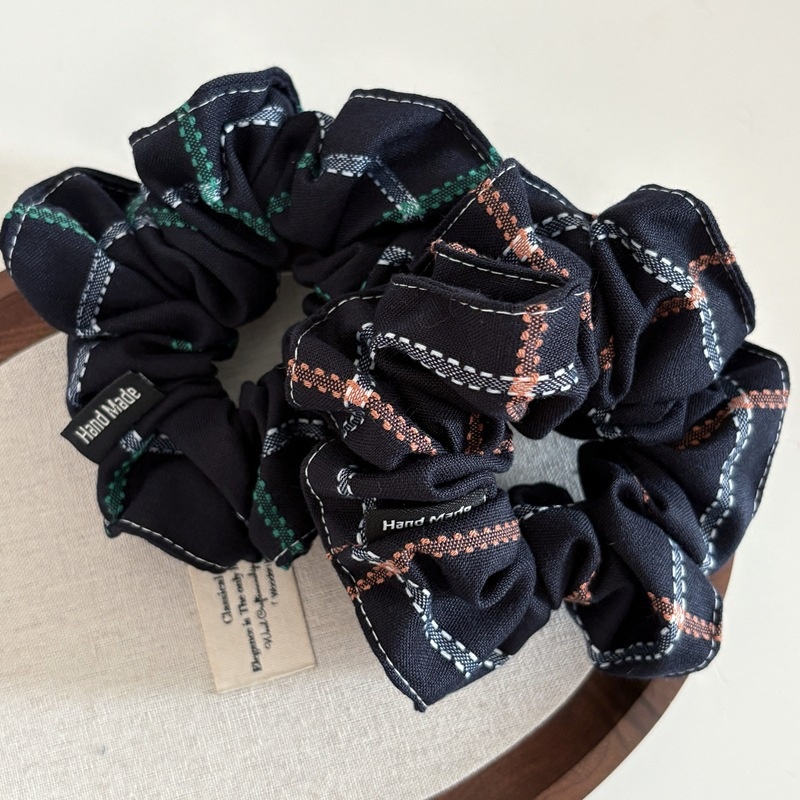 Women's Elegant Fabric Hair Bands For Stylish Buns Classic Plaid