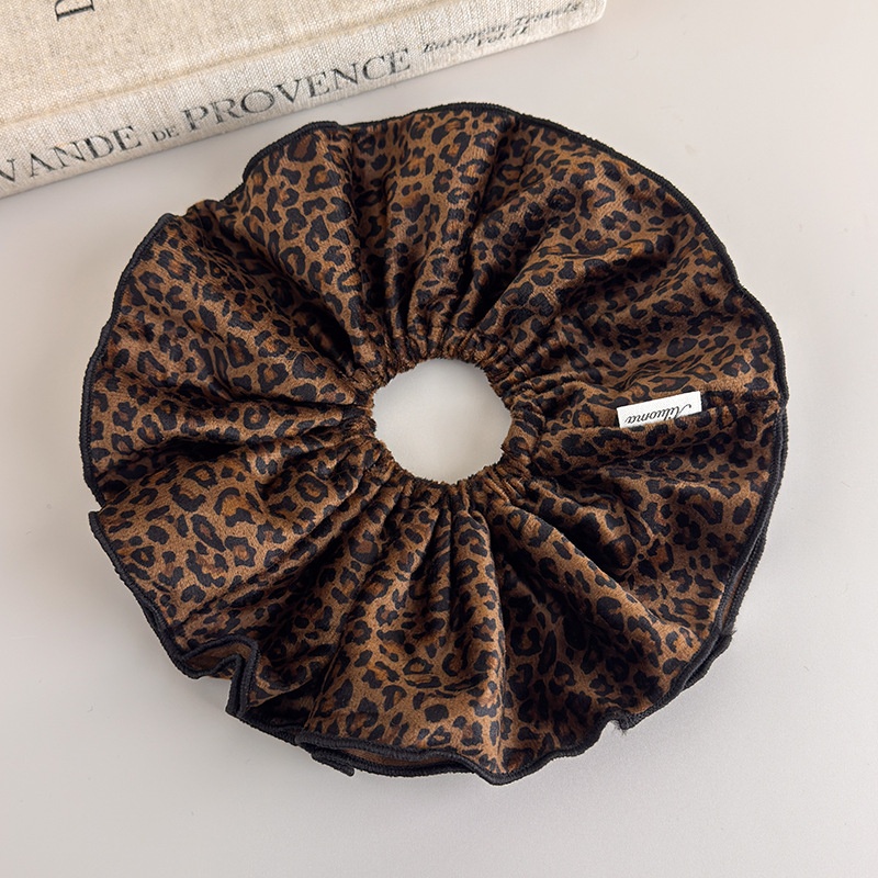 Women's Sexy Velvet Double Layer Elastic Scrunchie Leopard Print
