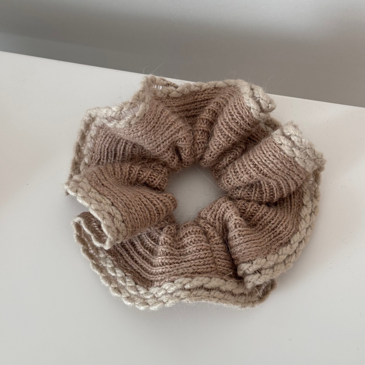 Women's Autumn Winter Elastic Bun Hair Tie Elegant Soft Knitted Lace