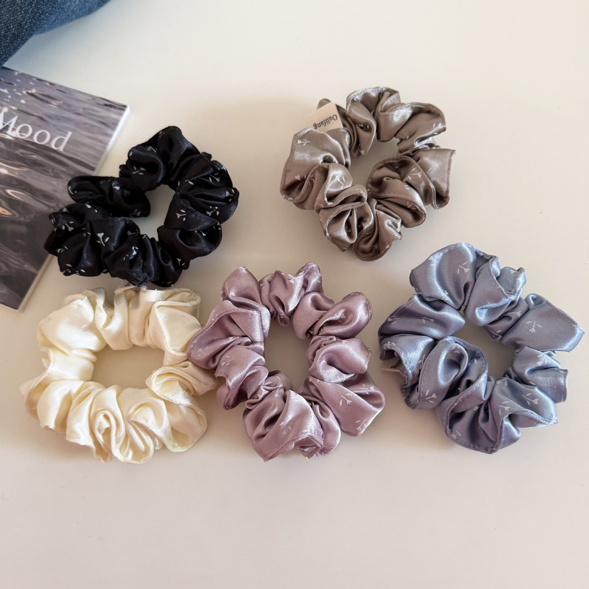 Women's Spring Satin Scrunchie Hair Accessory Black Ditsy Floral