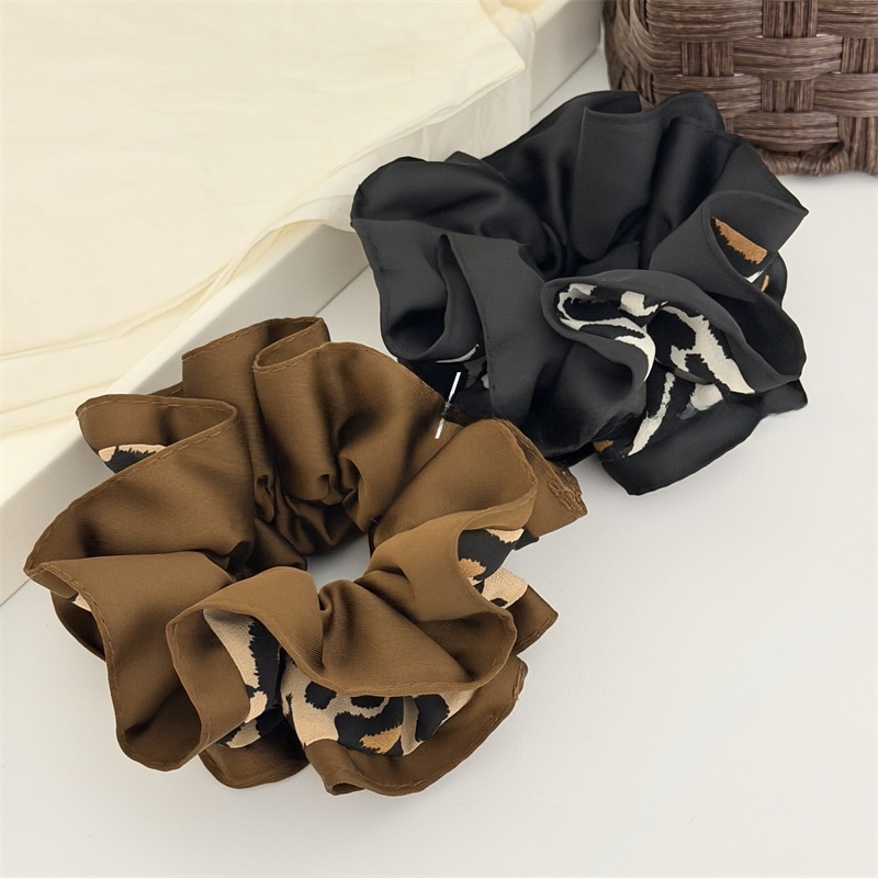 Women's Chic Satin Hair Tie For Daily Wear Black Coffee Leopard Print