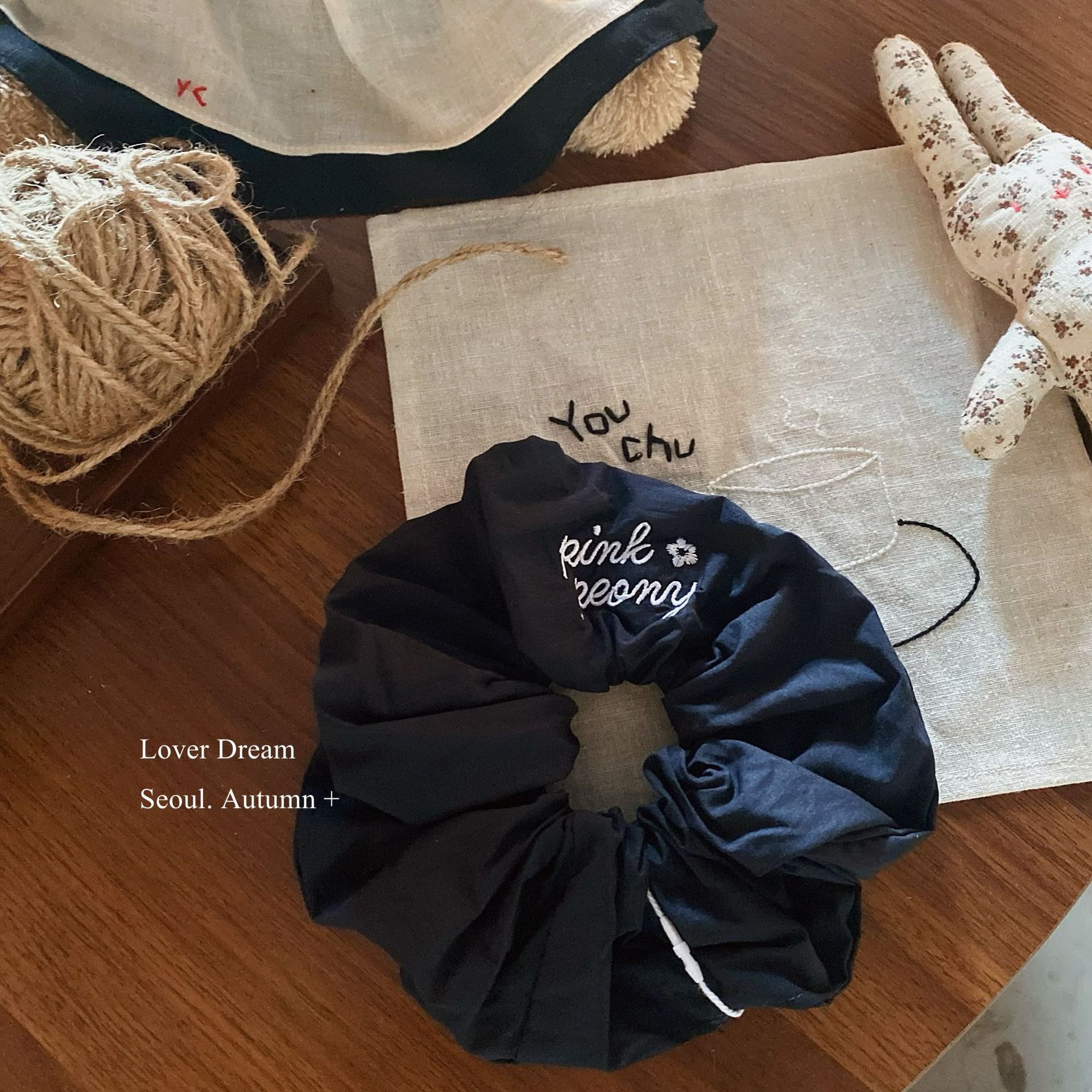 Women's Winter Daily Fabric Scrunchies Solid Color Embroidered Letter