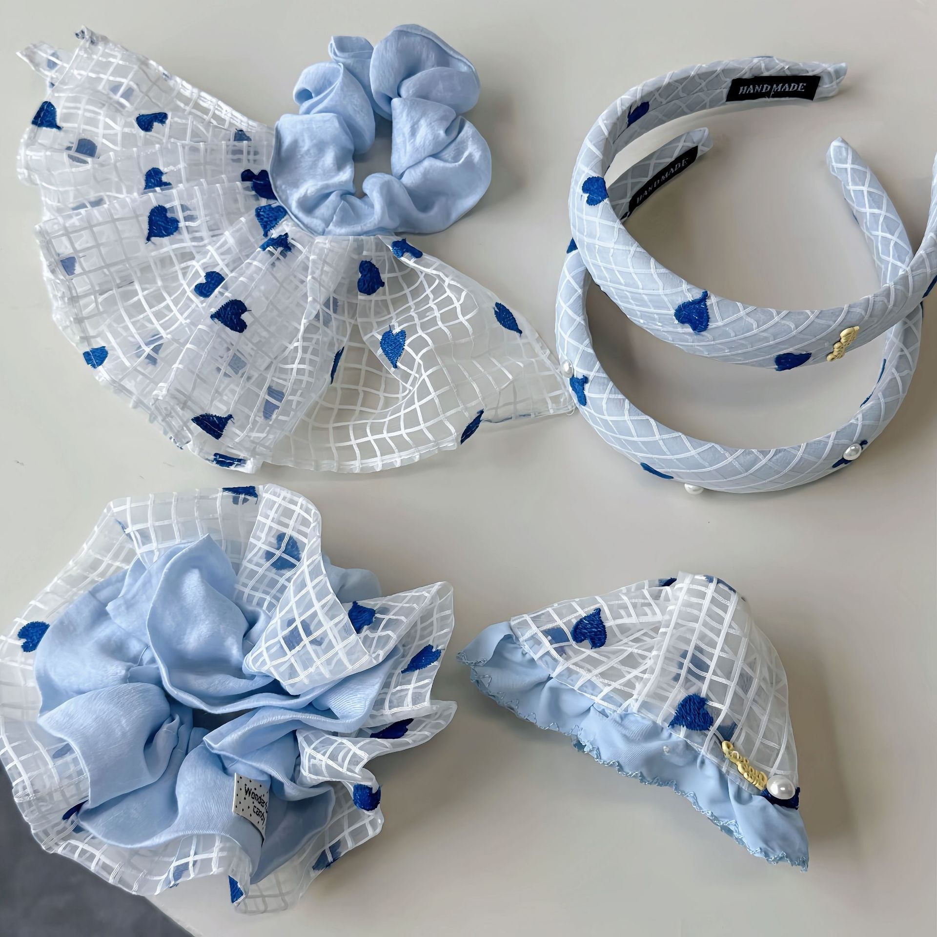 Women's Oversized Blue Bow Pearl Hair Tie Heart Pattern Cloth Hairband