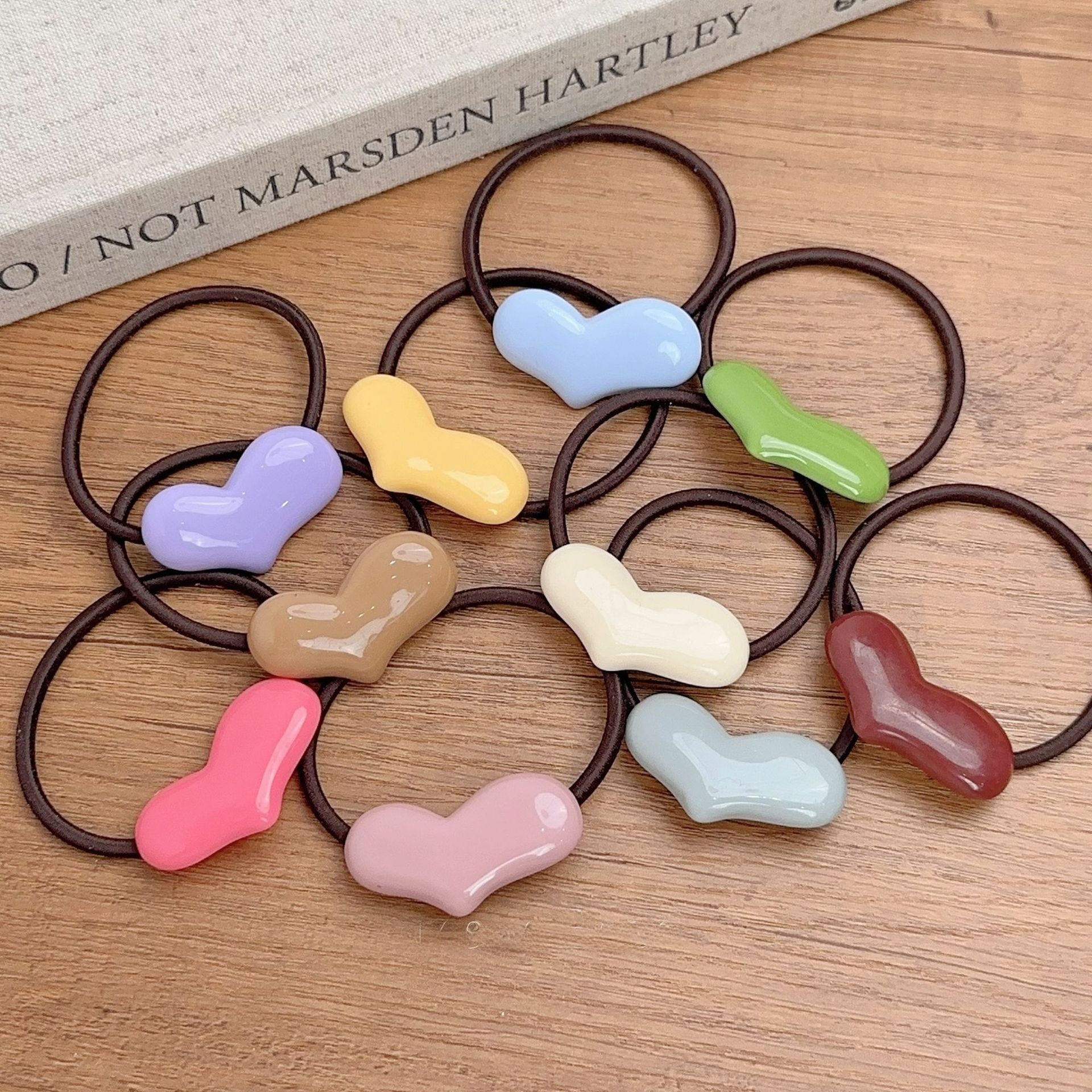 Girls Summer Acrylic Elastic Hair Band Cream Heart Shaped