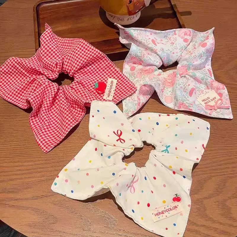 Women's Elegant Cloth Hair Tie for Weekend Banquets Chic Plaid