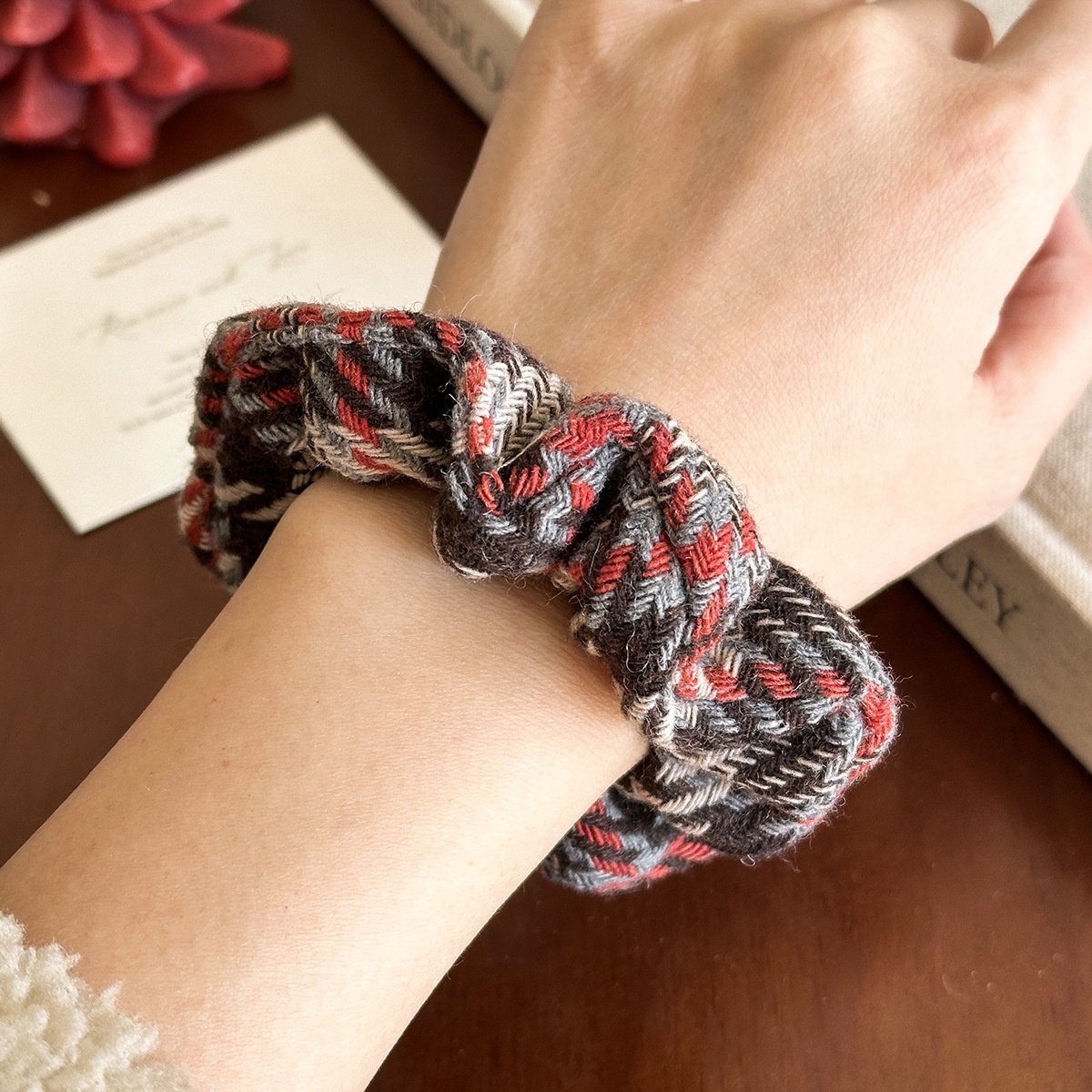 Women's Autumn Winter Polyester Hair Tie Classic Black & Red Plaid